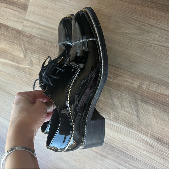 The office of Angela Scott patent leather heeled oxfords size 36 - Picture 3 of 11